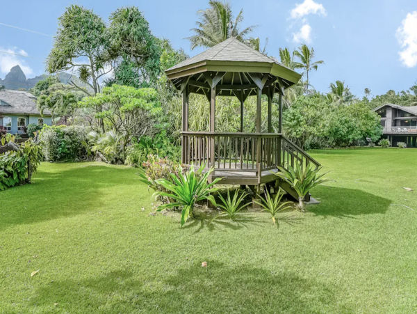 Spacious Princeville Rental with Lanai and Beach Access