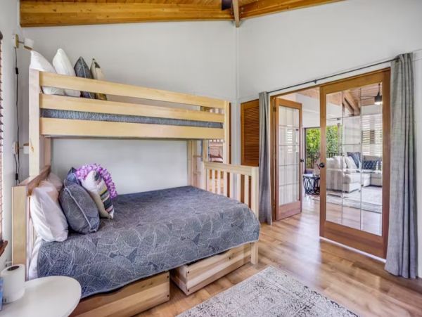 Princeville Ocean View Three Bedroom Modern Retreat