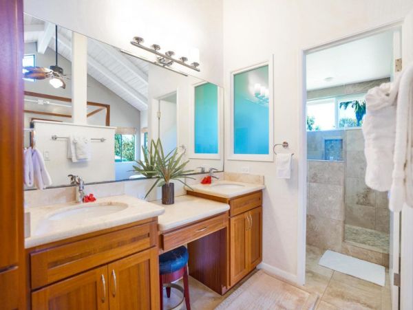 Luxury 4 Bedroom Vacation House in Princeville