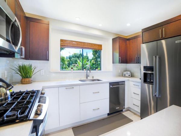 Luxury 4 Bedroom Vacation House in Princeville