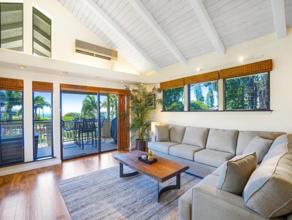 Luxury 4 Bedroom Vacation House in Princeville