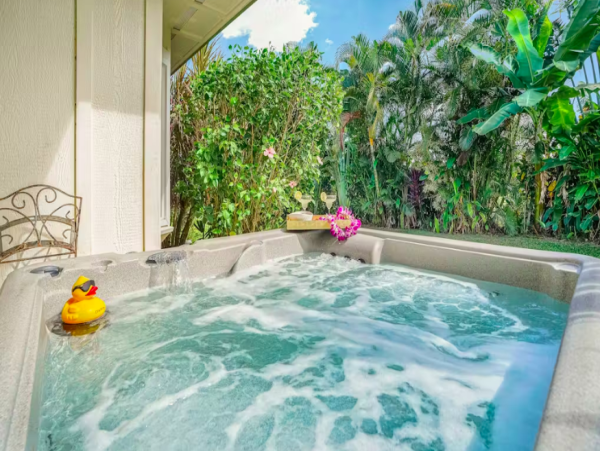 Exquisite Custom Home in Princeville with Luxurious Amenities and Tropical Elegance