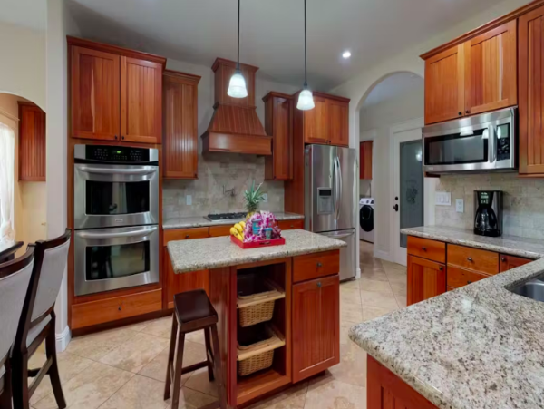 Exquisite Custom Home in Princeville with Luxurious Amenities and Tropical Elegance