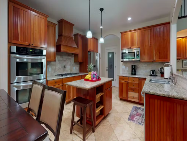 Exquisite Custom Home in Princeville with Luxurious Amenities and Tropical Elegance