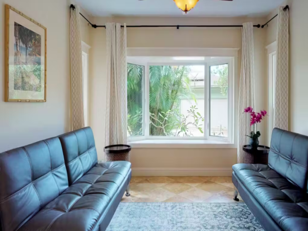 Exquisite Custom Home in Princeville with Luxurious Amenities and Tropical Elegance