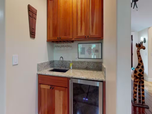 Exquisite Custom Home in Princeville with Luxurious Amenities and Tropical Elegance