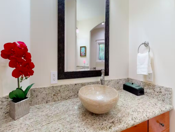Exquisite Custom Home in Princeville with Luxurious Amenities and Tropical Elegance