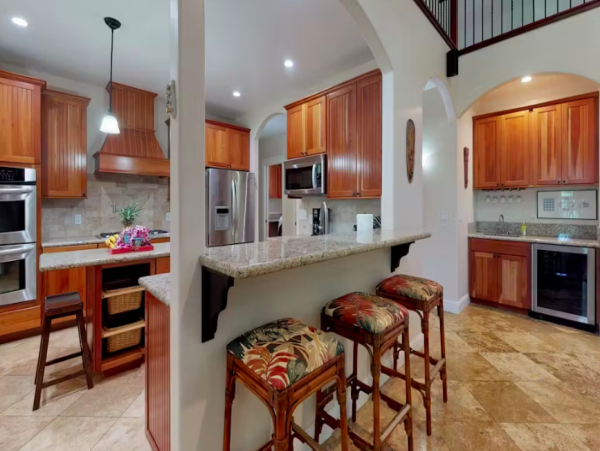 Exquisite Custom Home in Princeville with Luxurious Amenities and Tropical Elegance