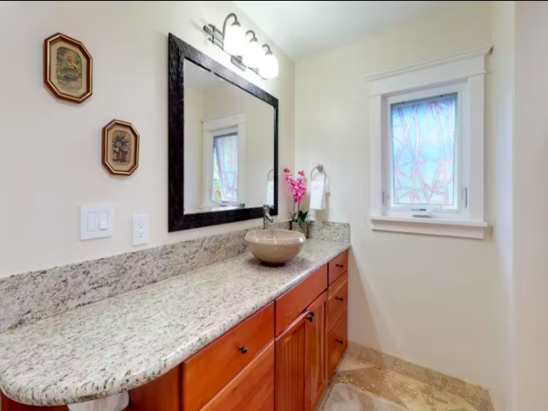 Exquisite Custom Home in Princeville with Luxurious Amenities and Tropical Elegance