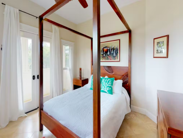 Exquisite Custom Home in Princeville with Luxurious Amenities and Tropical Elegance