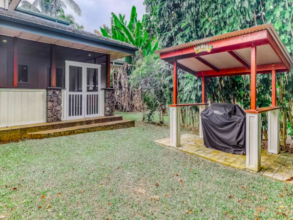 Exquisite Custom Home in Princeville with Luxurious Amenities and Tropical Elegance