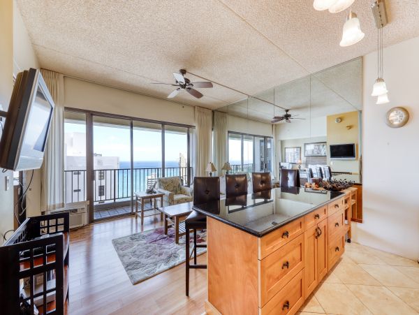 Stunning Waikiki Condo