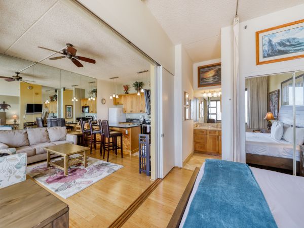 Stunning Waikiki Condo