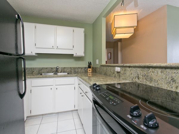 Honolulu Diamond Head Kahala Condo 970278
