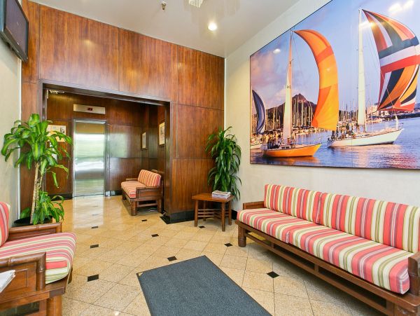 Honolulu Diamond Head Kahala Condo 970303