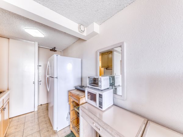 Honolulu Diamond Head Kahala Condo 970310