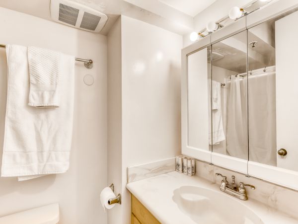 Honolulu Diamond Head Kahala Condo 970310