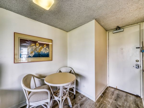 Honolulu Diamond Head Kahala Condo 970316