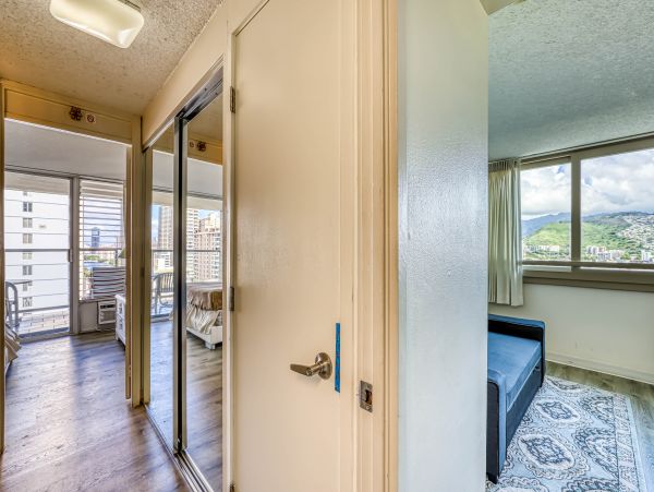 Honolulu Diamond Head Kahala Condo 970316