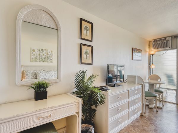 Honolulu Diamond Head Kahala Condo 970317