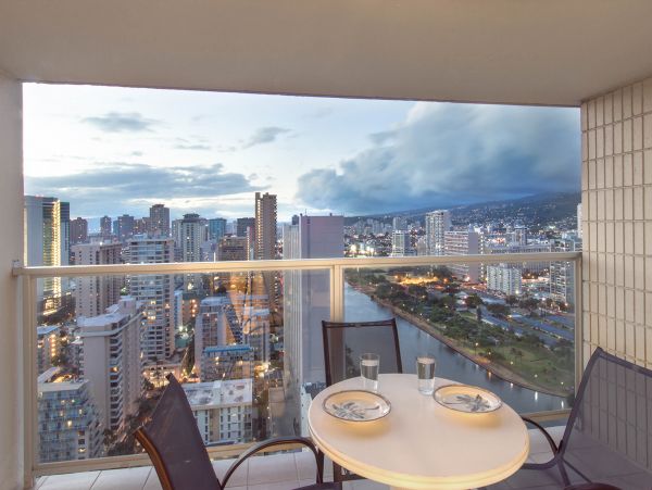 Honolulu Diamond Head Kahala Condo 970320