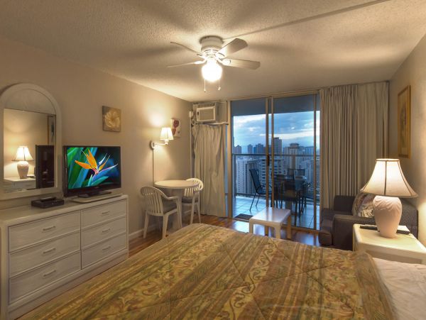 Honolulu Diamond Head Kahala Condo 970320