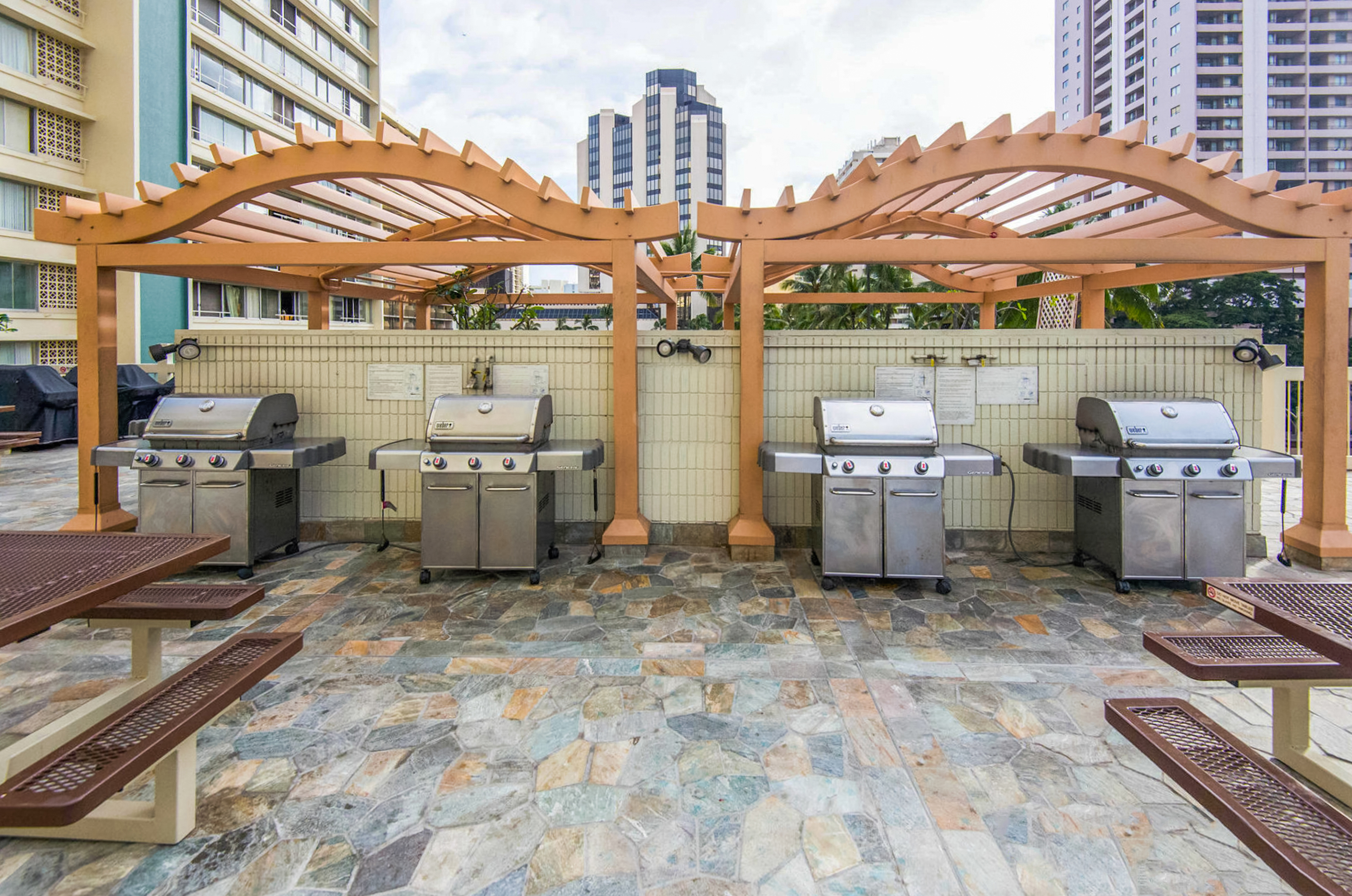 Honolulu Diamond Head Kahala Condo 970320