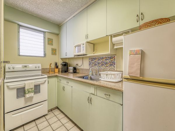 Honolulu Diamond Head Kahala Condo 970323