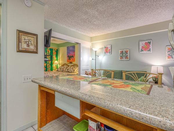 Honolulu Diamond Head Kahala Condo 970323