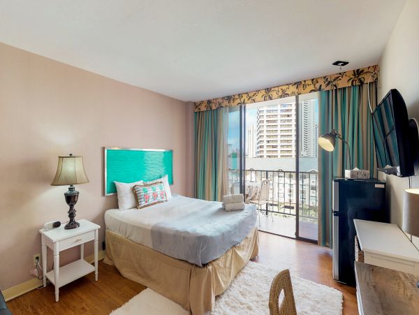 Honolulu Diamond Head Kahala Condo 970324