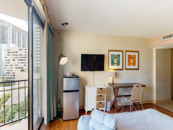 Honolulu Diamond Head Kahala Condo 970324