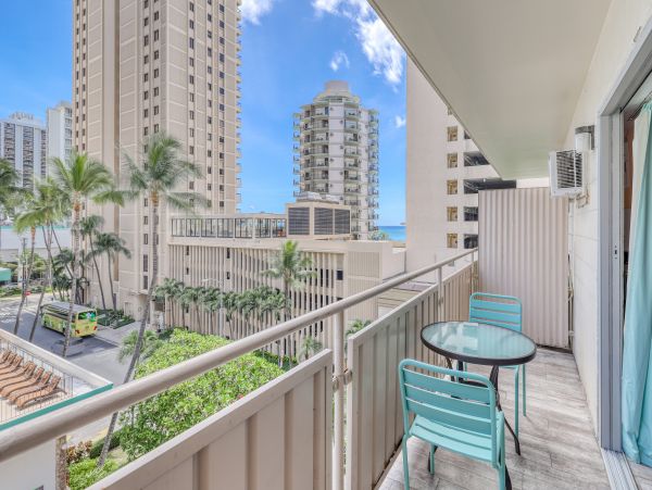 Honolulu Diamond Head Kahala Condo 970326