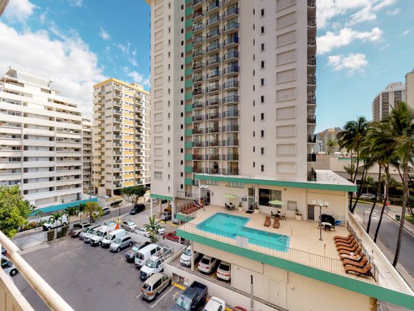 Honolulu Diamond Head Kahala Condo 970326