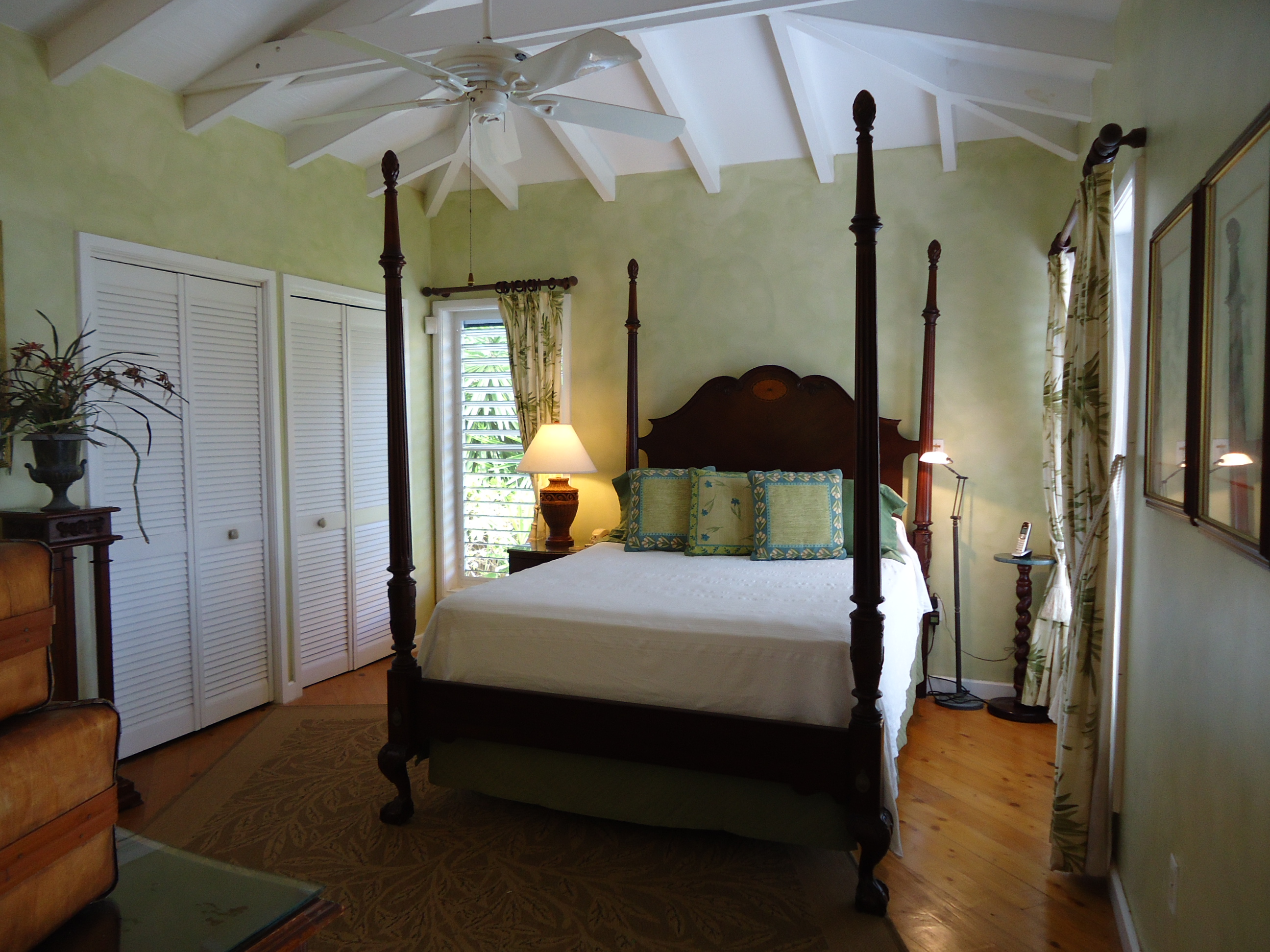 St. Croix Home 970420