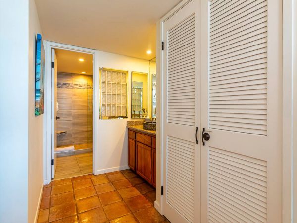 Wailea Two-Bedroom Beachfront Rental Condo