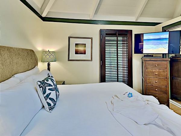 Amazing Beachfront home away from home