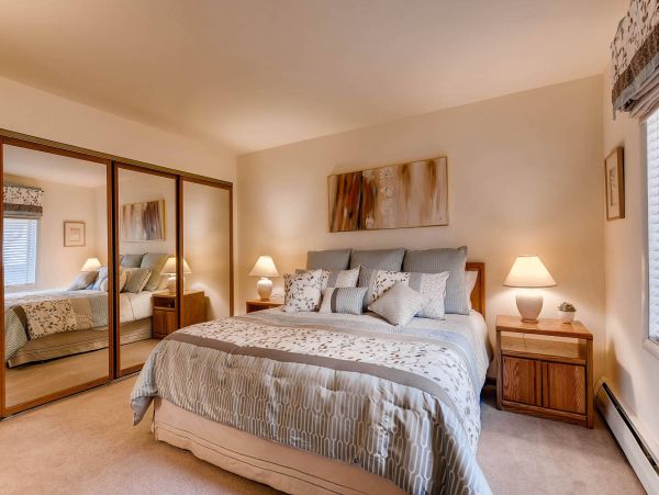 Spacious First Floor Condo in the Heart of Lionshead!