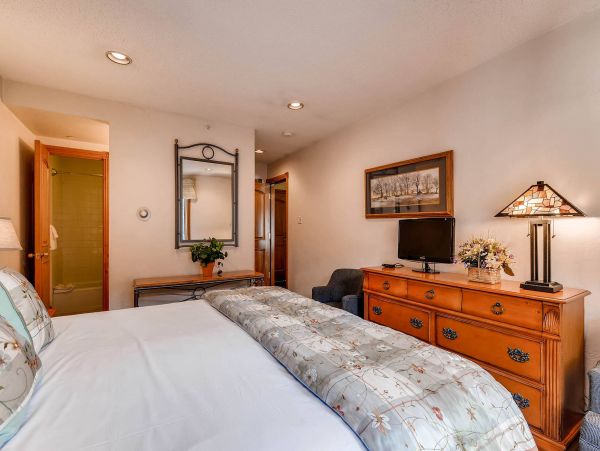 Vail Lionshead Condo 970568