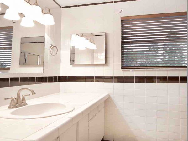 Beachside Four Bedroom Family Home in Fort Myers Sleeps 10