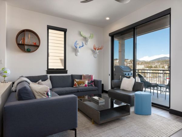 New & Modern 4 Bedroom Townhome in Winter Park