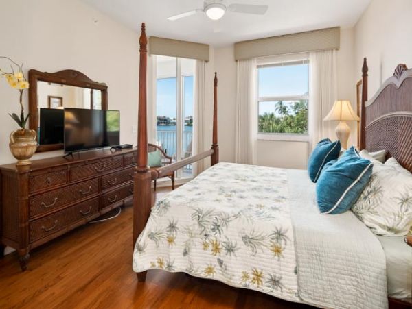 Naples Condo 970693