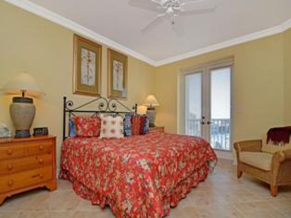 Naples Condo 970698