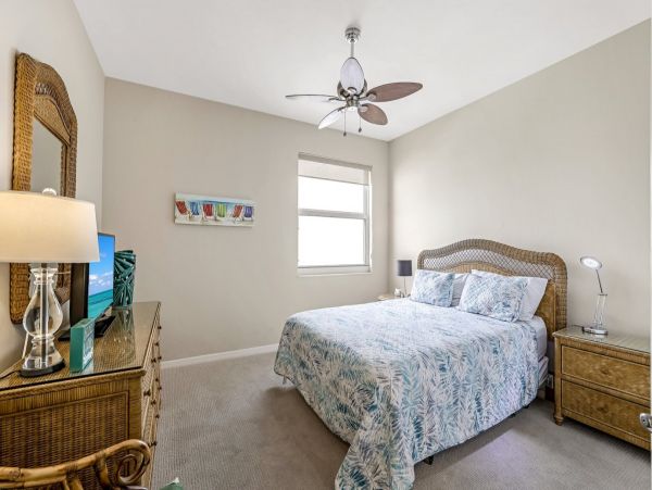 Luxury Naples Vacation Rental with Gulf Views and Amenities