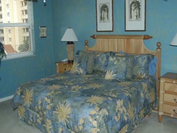Naples Condo 970702