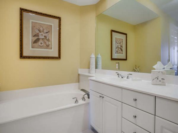 Naples Condo 970706