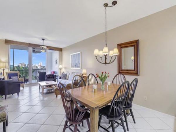 Naples Condo 970707