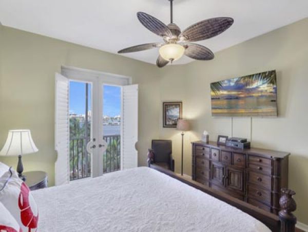 Naples Condo 970707
