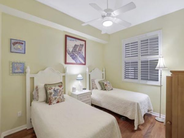 Naples Condo 970707
