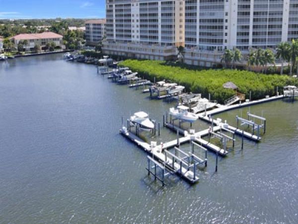 Naples Condo 970707