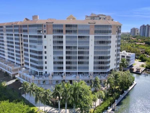 Naples Condo 970707